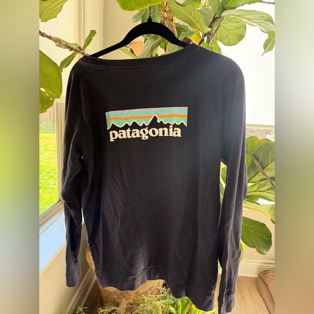 Patagonia Dark Navy Long Sleeve with Logo
